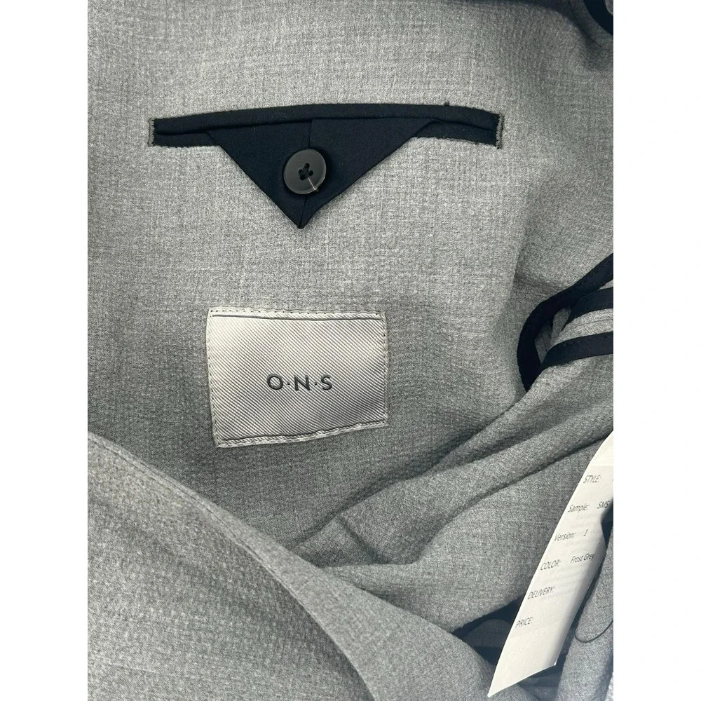 ONS‎ Clothing Blazer O.N.S Men's Gray Unstructured Stretch Size Medium MSRP $268